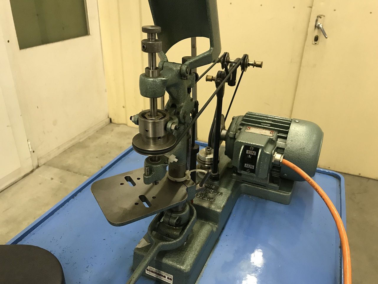 Drilling (General)/DRILLING MACHINE BLOESCH TYPE I