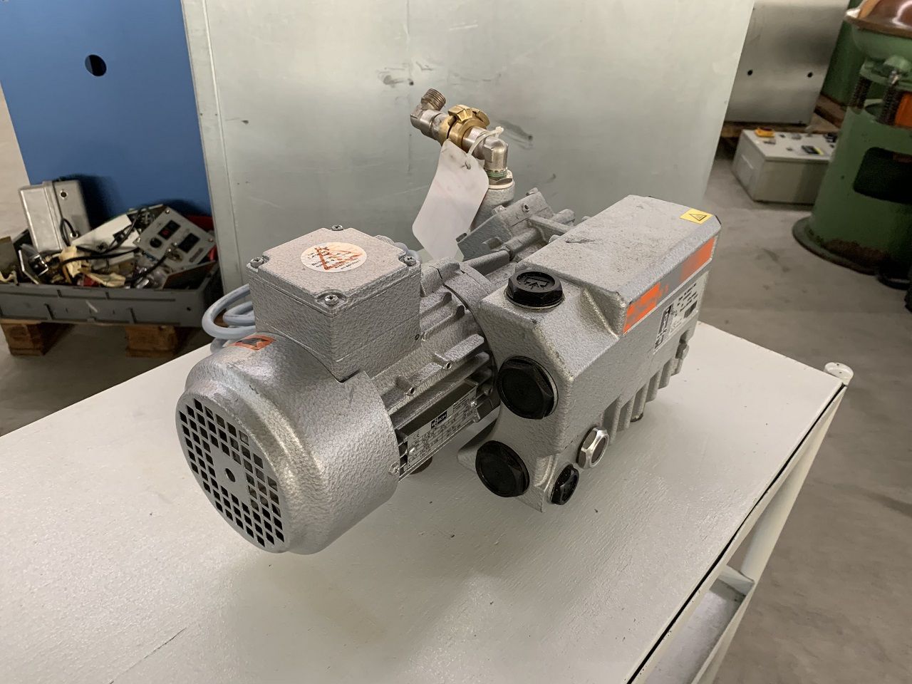 Miscellaneous/VACUUM PUMP BUSCH TYPE RA-0010 C