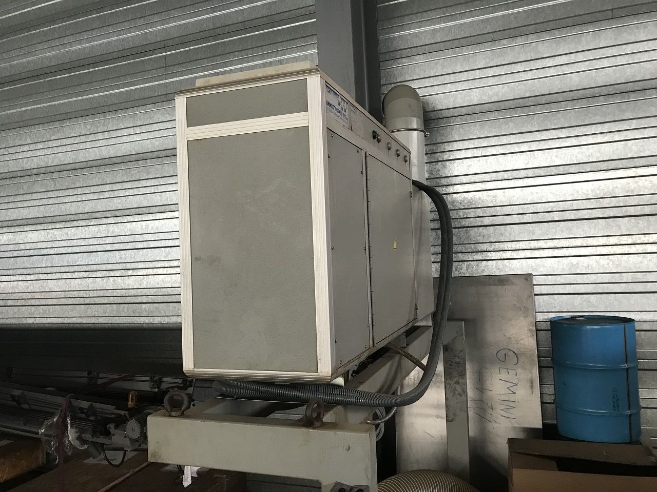 Miscellaneous/SUCTION DEVICE IPTC TYPE D-25/4M