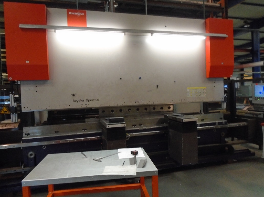 Press Brakes/Xpert 320t-4m