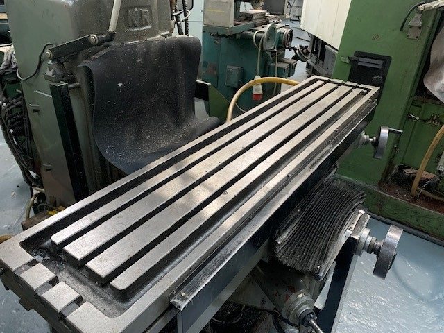 Horizontal Mills/XYZ KRV 3000 SLV