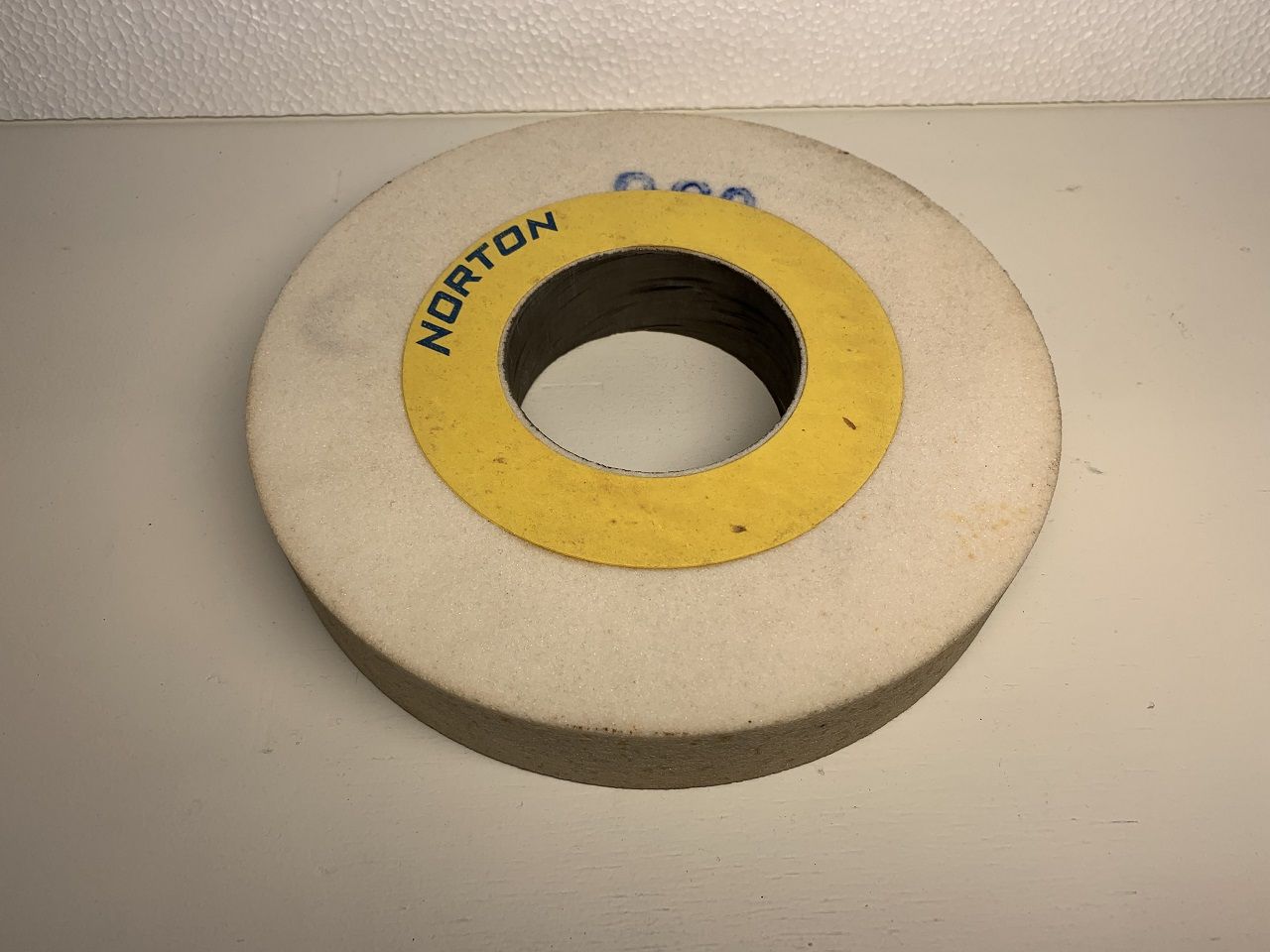 Spares & Accessories/GRINDING WHEEL NORTON Ø 203X32X76.2