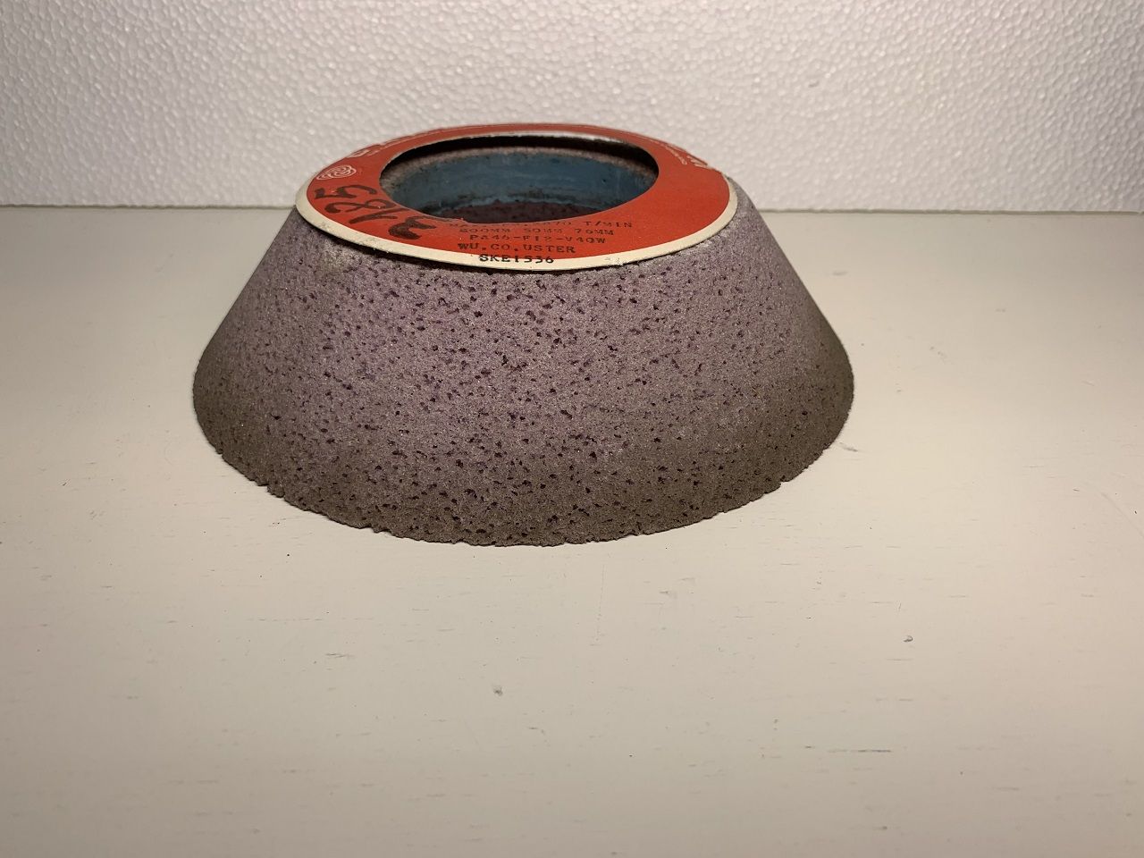 Spares & Accessories/GRINDING WHEEL CARBORUNDUM Ø 200X50X76
