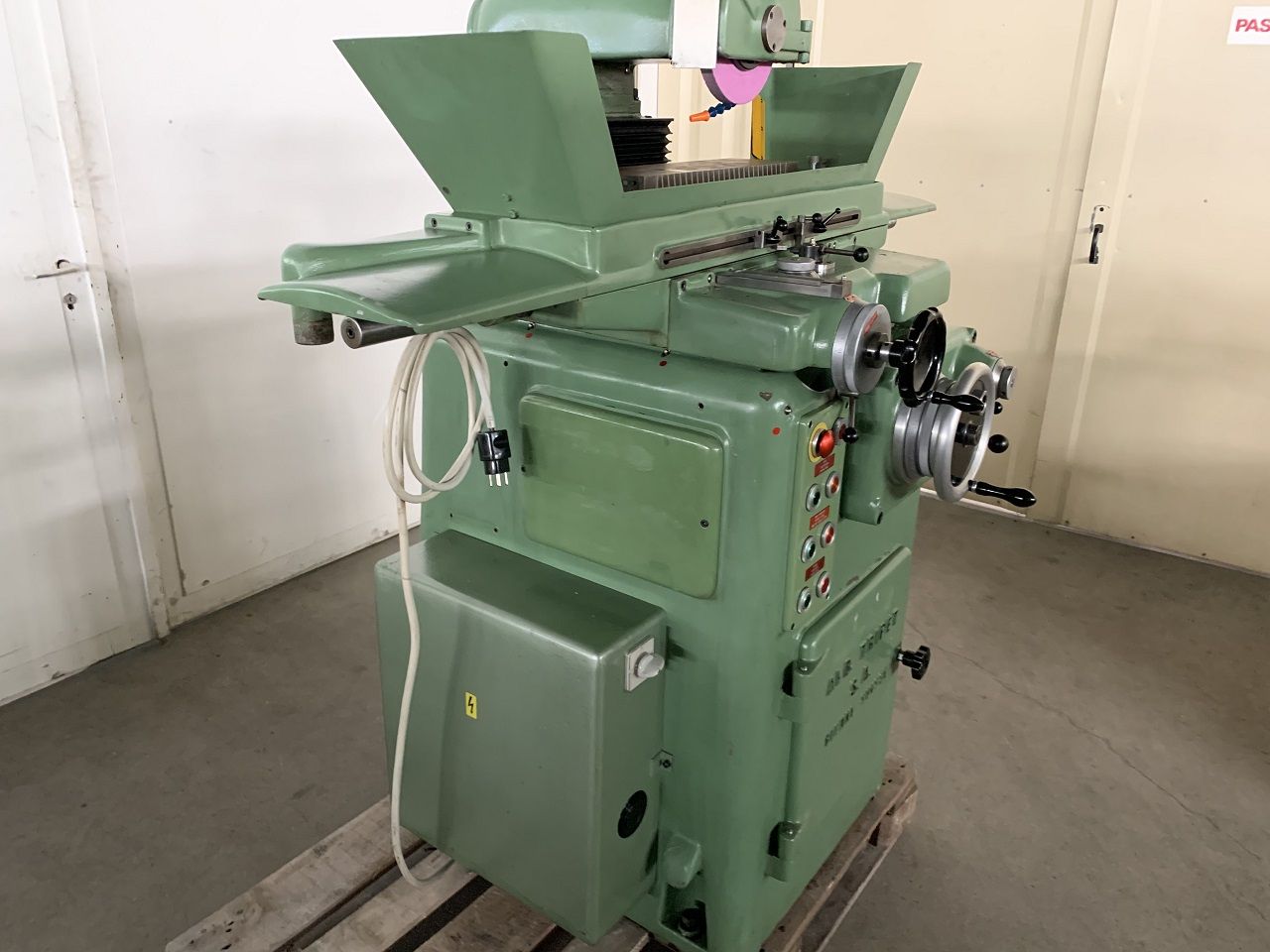 Surface Grinders/SURFACE GRINDING MACHINE TRIPET MHP-500