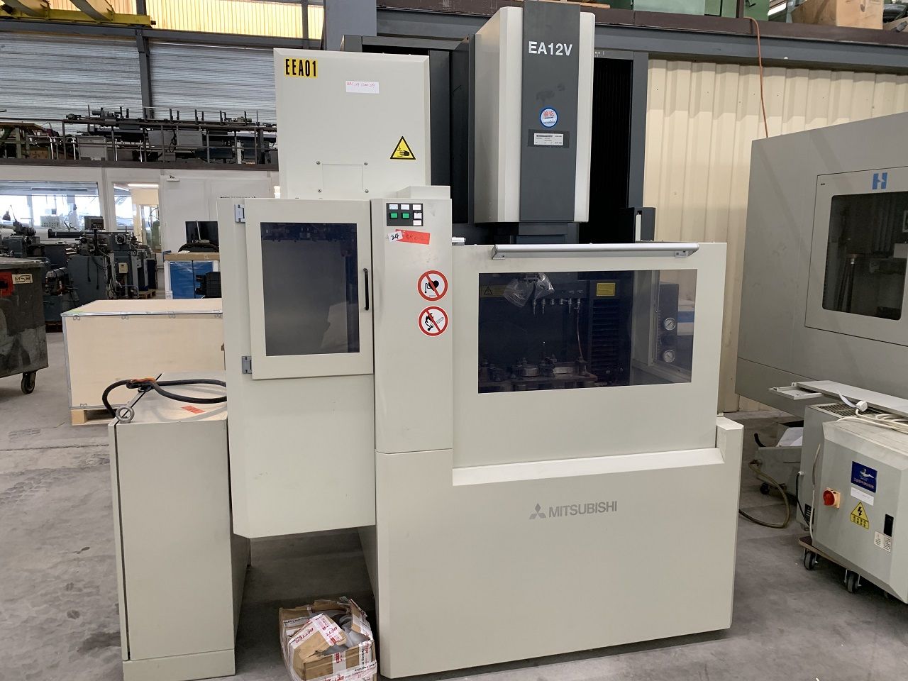 Electro Discharge Machining/ED-SINKING MACHINE MITSUBISHI TYPE EA12-VM