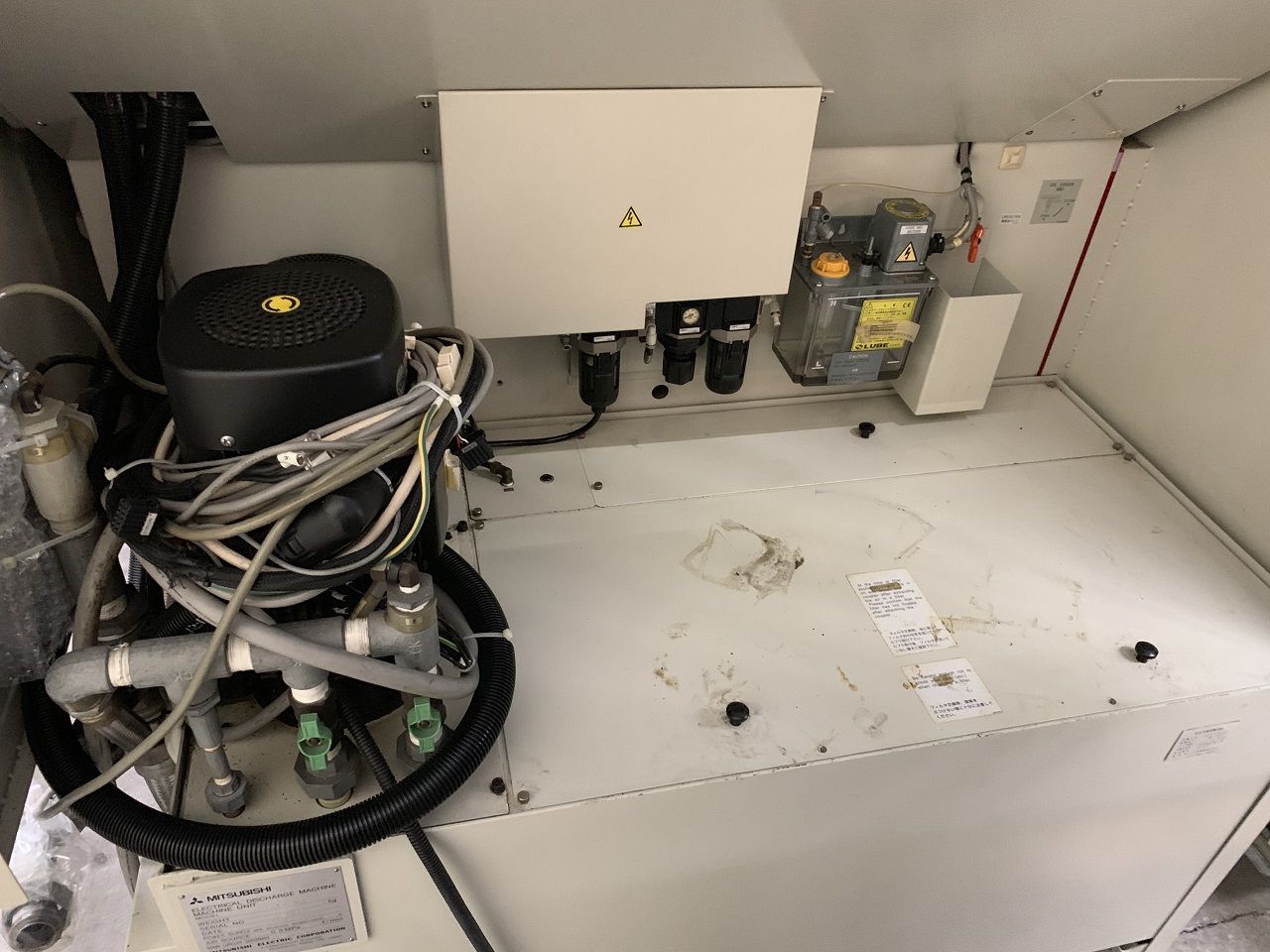 Electro Discharge Machining/ED-SINKING MACHINE MITSUBISHI TYPE EA12-VM