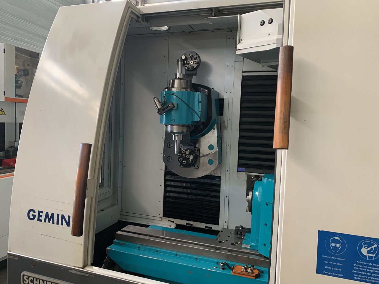 Sharpening/CNC SHARPENING MACHINE SCHNEEBERGER TYPE GEMINI DMR