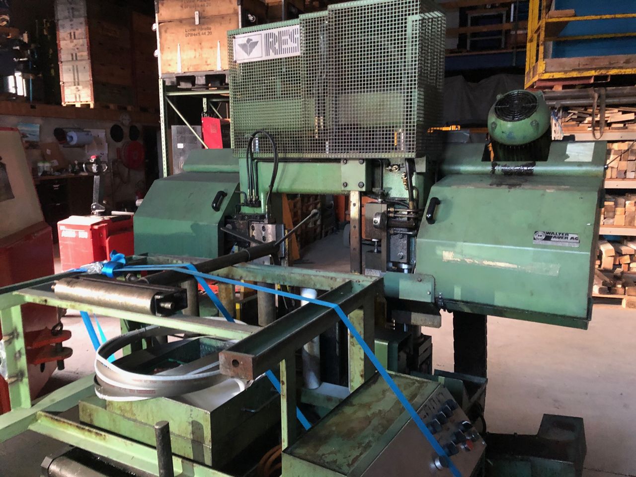Horizontal Bandsaws/BAND SAWING MACHINE RES TYPE 320 EUROPE