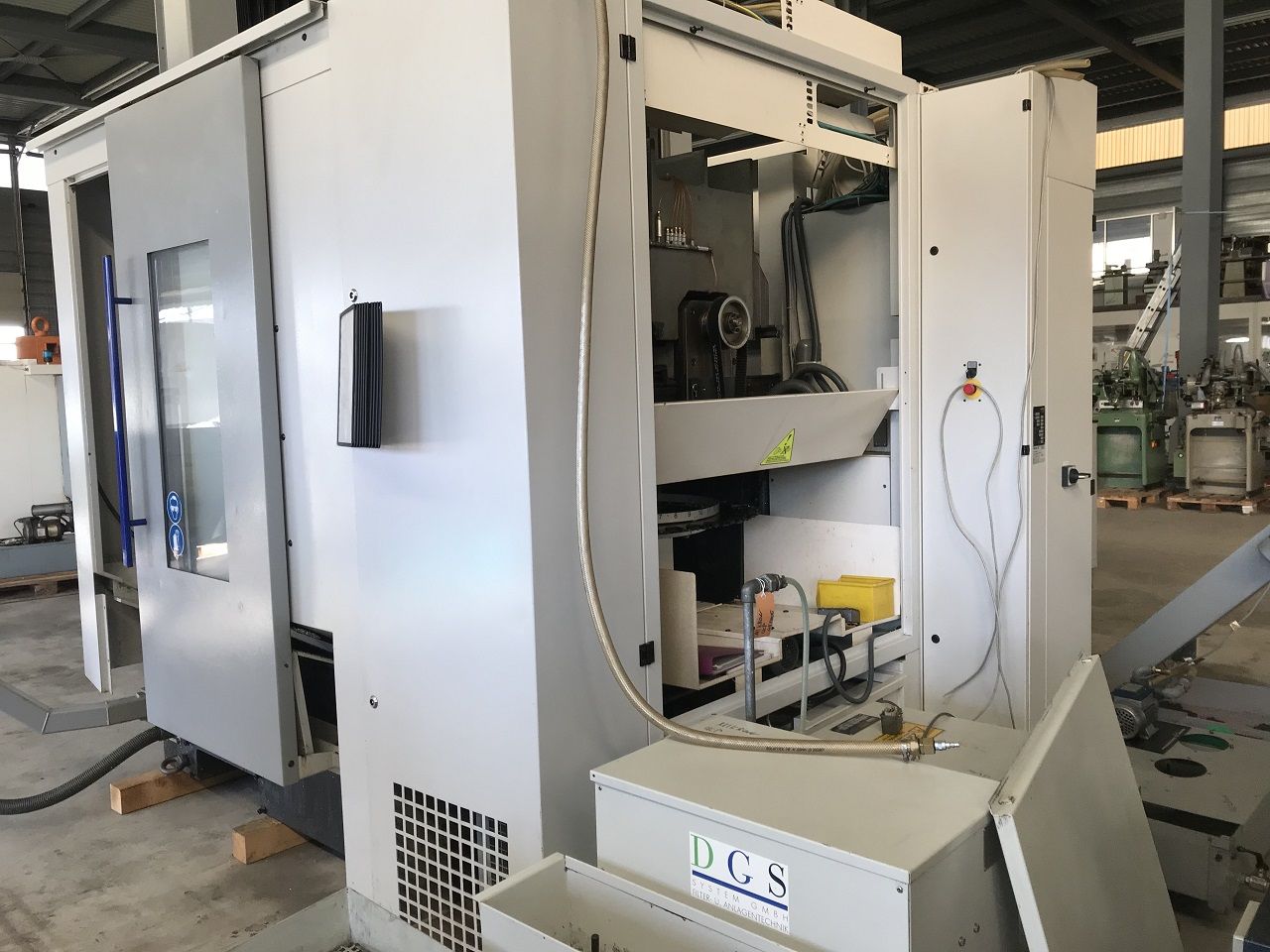 Vertical Machining Centres/VERTICAL MACHINING CENTRE MIKRON VCP/UCP 710