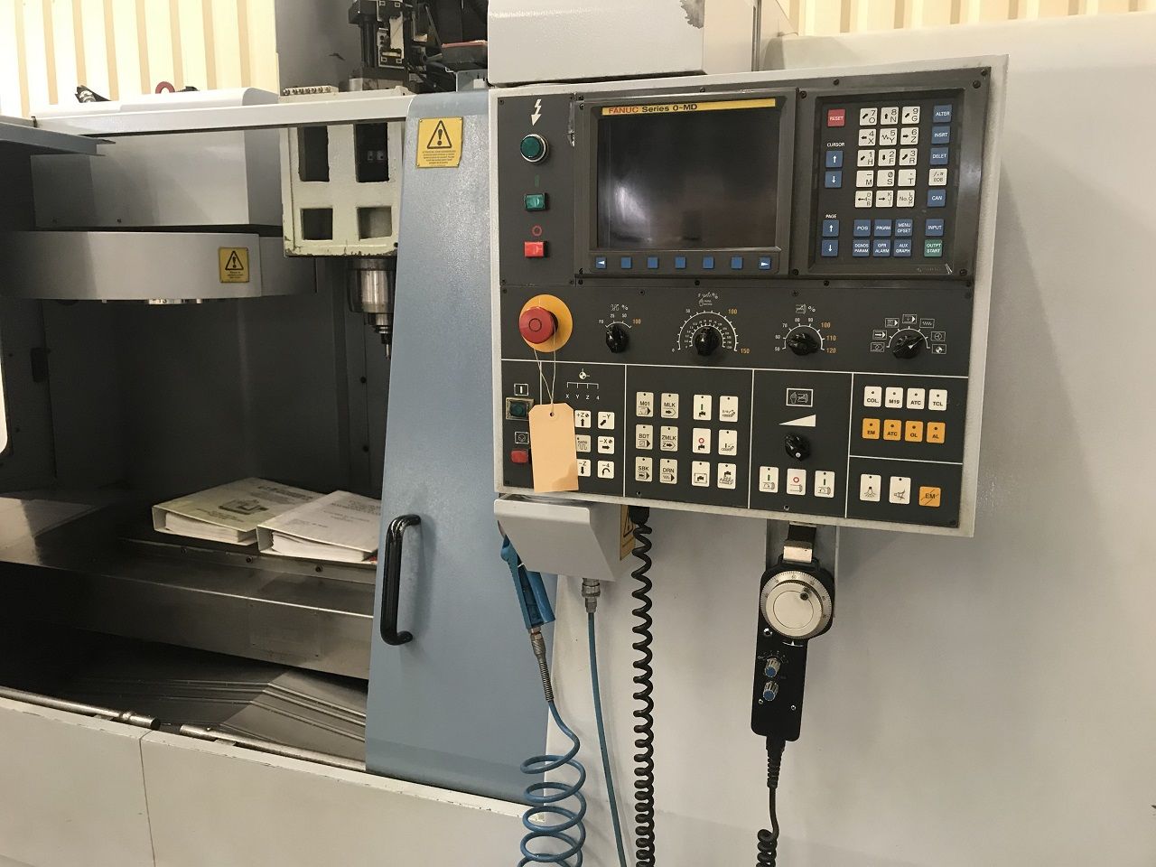 Vertical Machining Centres/VERTICAL MACHINING CENTER SCHAUBLIN TYPE 100-CNC