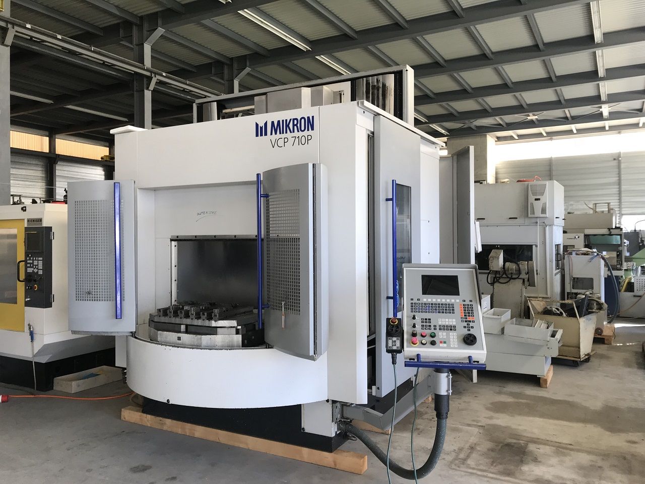Vertical Machining Centres/VERTICAL MACHINING CENTRE MIKRON VCP/UCP 710