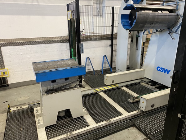 Mechanical Presses/KAISER V 400 WR / 2840