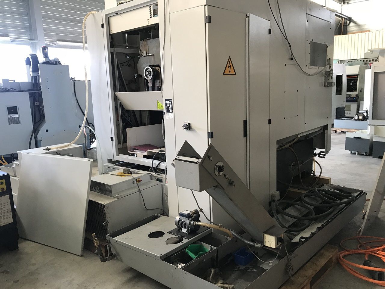 Vertical Machining Centres/VERTICAL MACHINING CENTRE MIKRON VCP/UCP 710