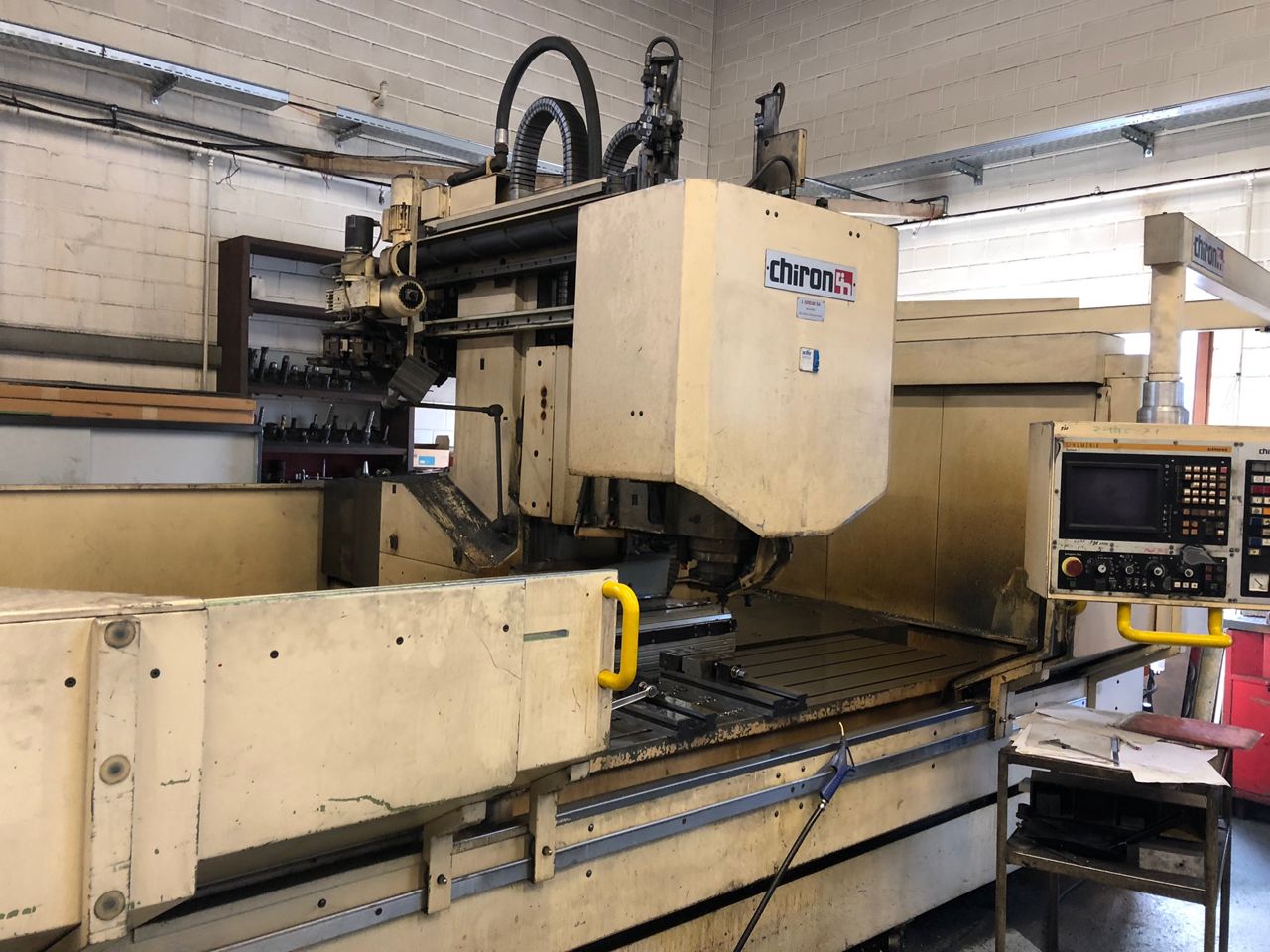 Vertical Machining Centres/VERTICAL MACHINING CENTRE CHIRON TYPE FZ-26-L NC