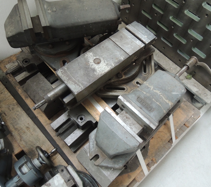 Miscellaneous/SCHRAUBSTOCK HY
