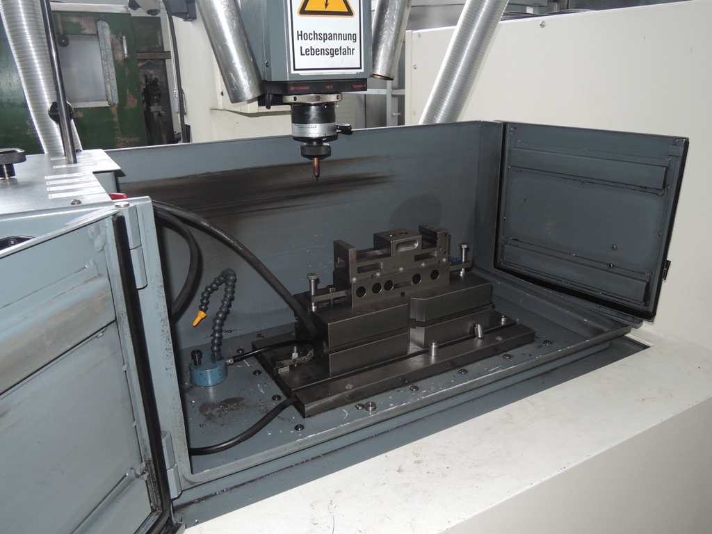 Die-Sinking/MULTIFORM 5020 CNC