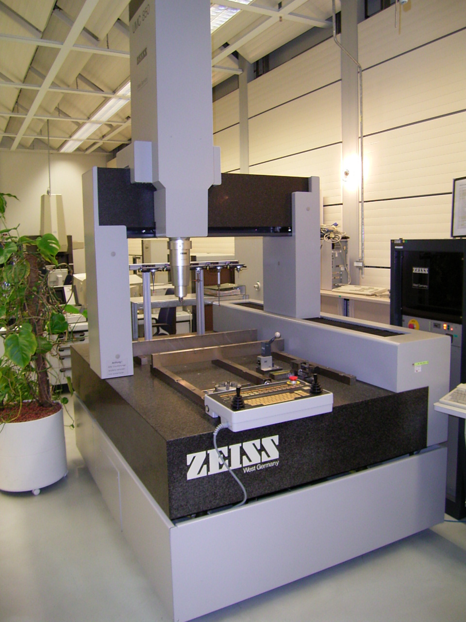 Measuring Devices/ZEISS UMC 850/1200