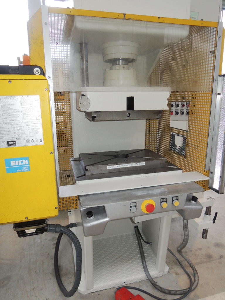 Hydraulic Presses/DUNKES HZS 25 CNC