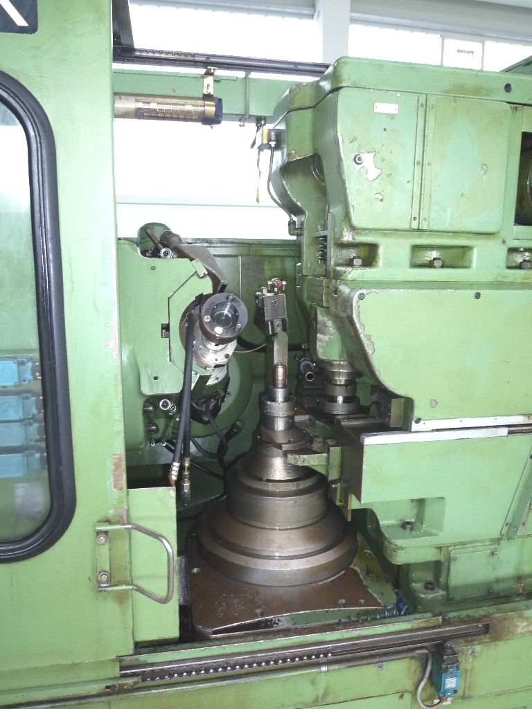 Gear Hobbers/PFAUTER PA 300 HOBBER