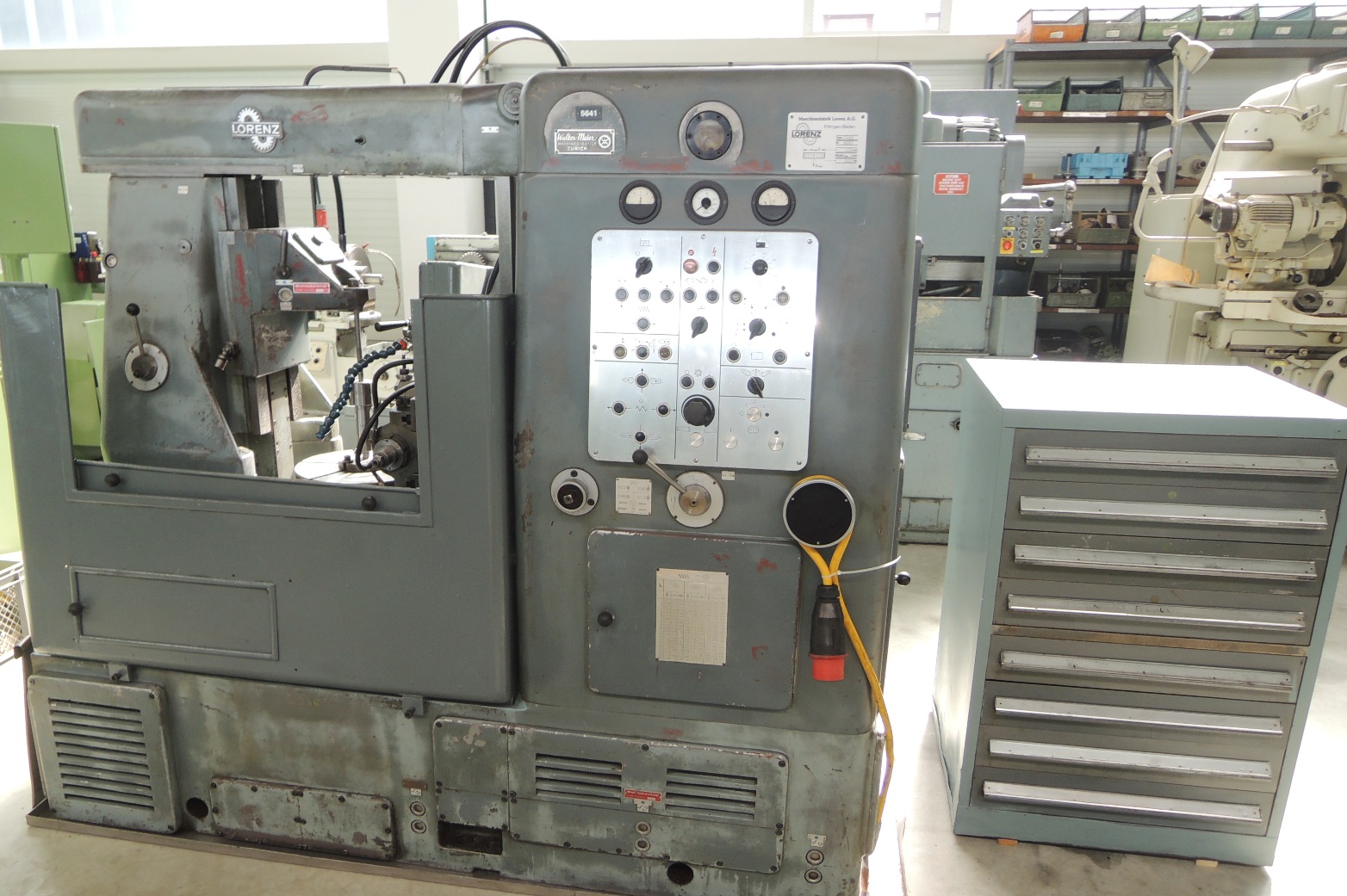 Gear Hobbers/LORENZ F 400