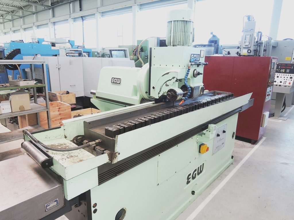 Gears Machining (General)/DONAU-KNAPP UZFM-V 300 H-CNC