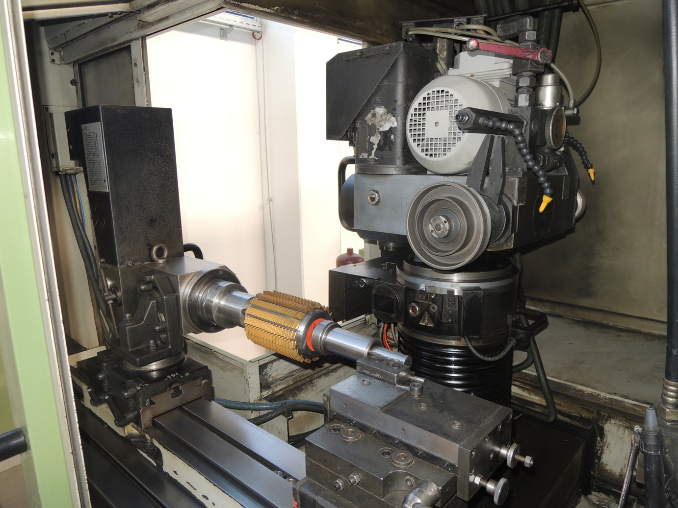 Grinding/SCHÜTTE WU 750 CNC N 6