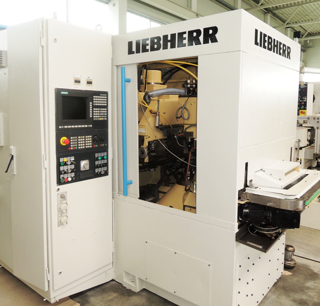 Gear Hobbers/LIEBHERR LC 82