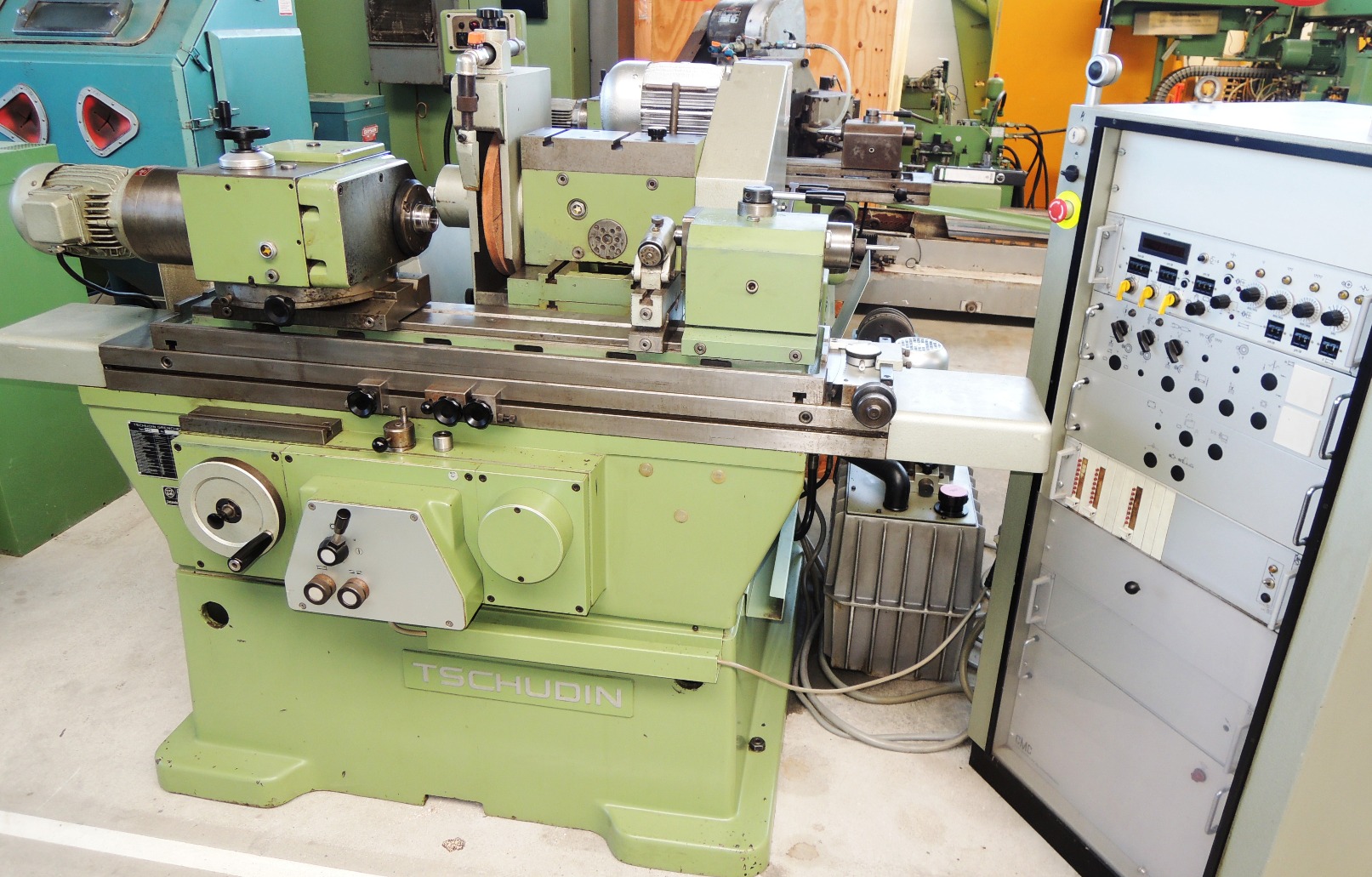 Cylindrical Grinders/TSCHUDIN(CH) HTG 412