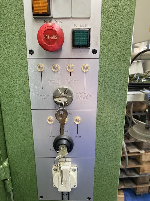 Hydraulic Presses/SCHOEN SH 30