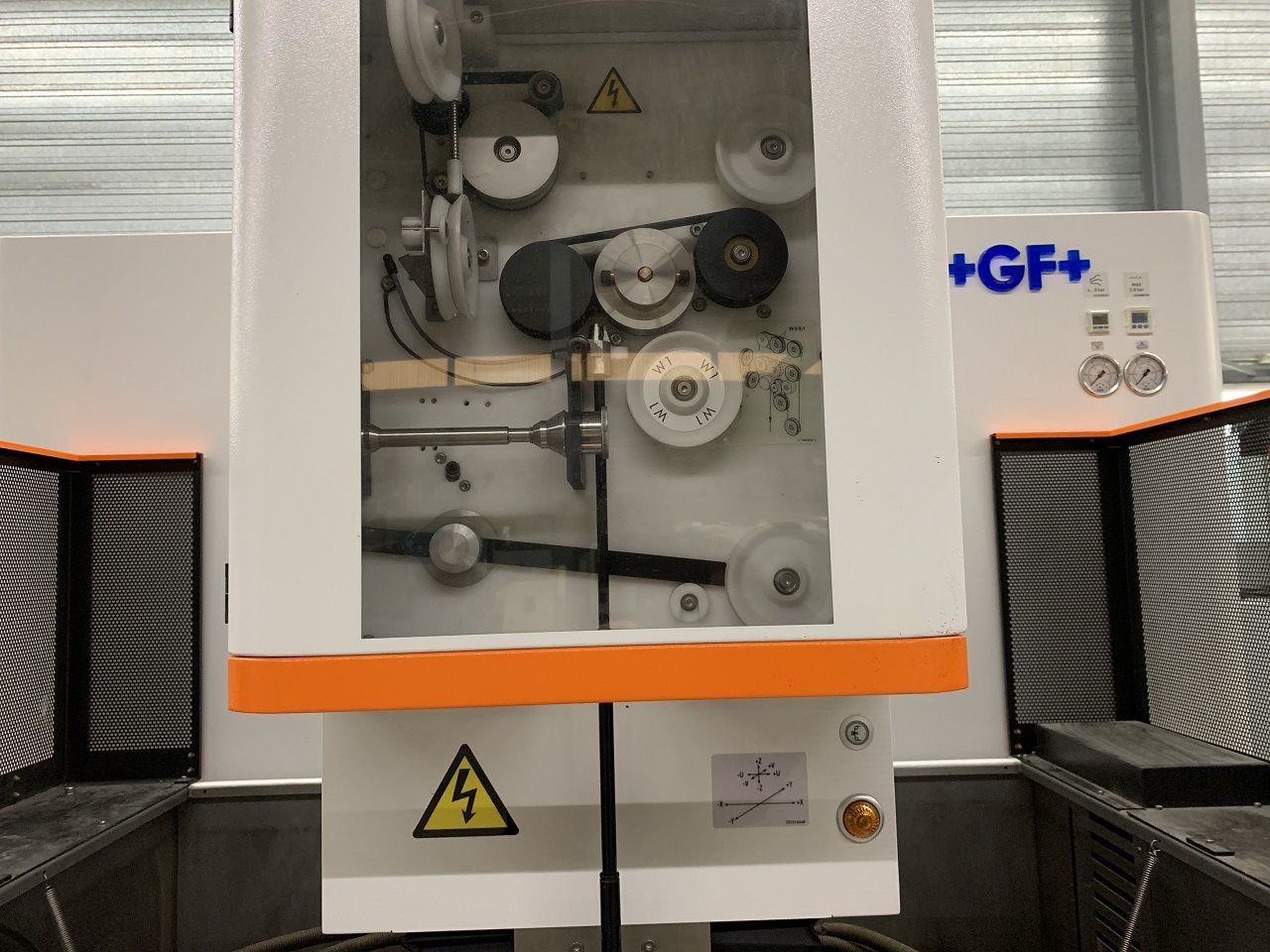 Electro Discharge Machining/WIRE ED-SINKING MACHINE CHARMILLES CUT E 600