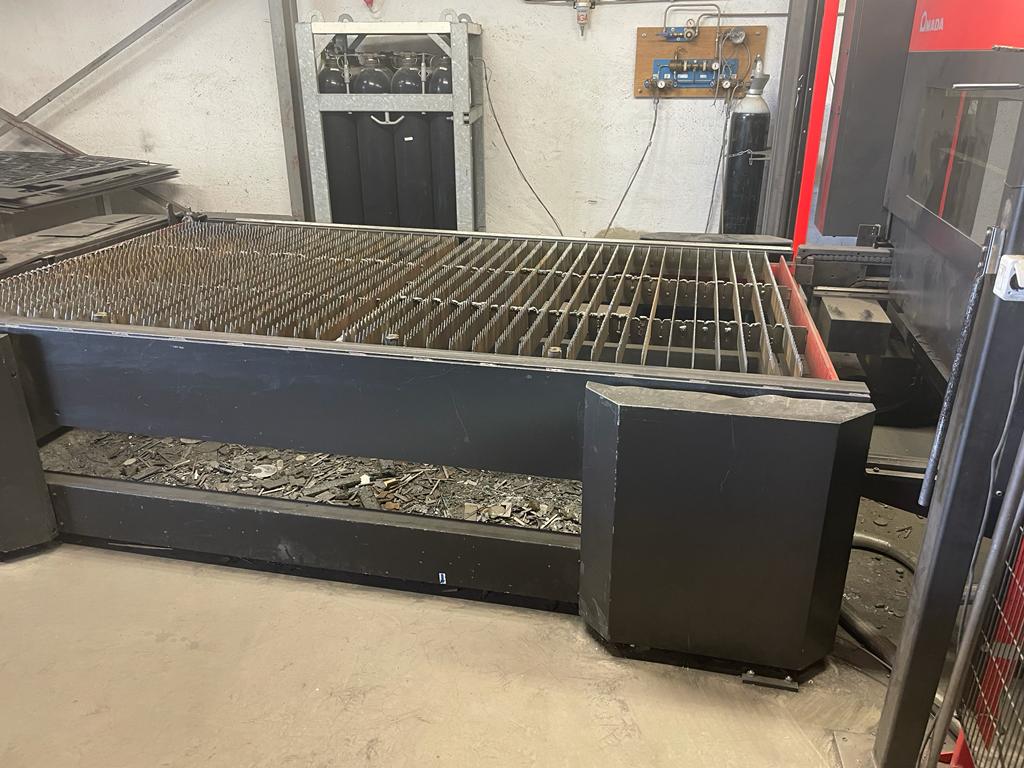 Laser Cutting/Amada - FO M2 3015 - 4 kW
