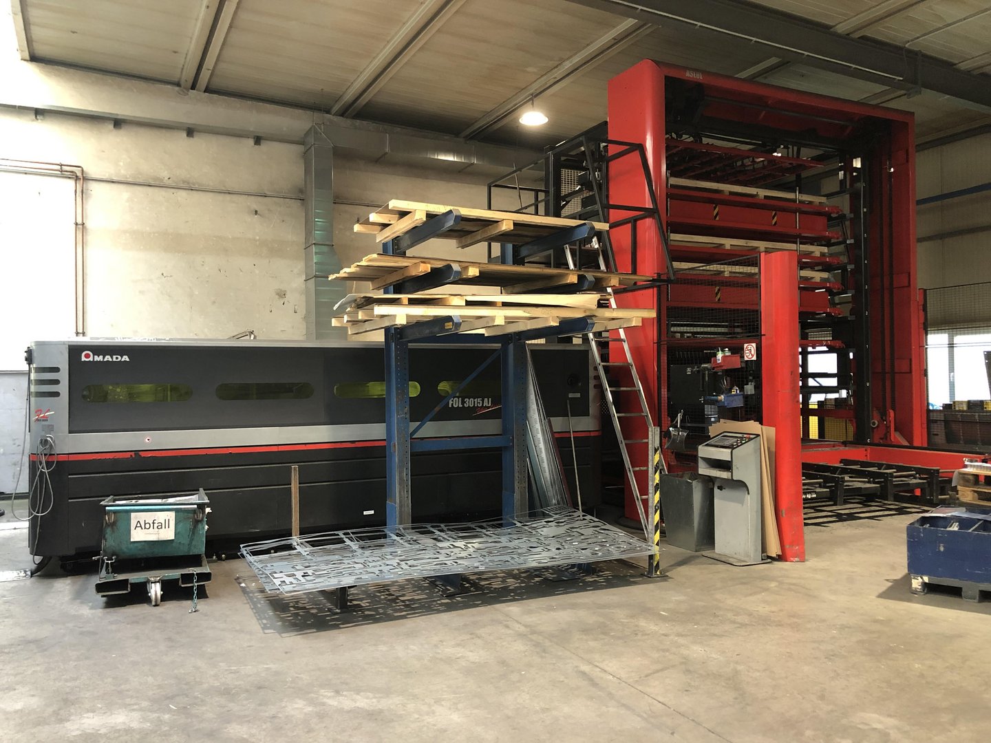 Laser Cutting/Amada - FOL 3015 AJ FIBER 4000 NT / ASLUL 300FLCAJ