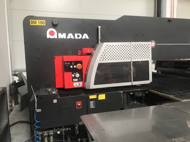 Laser Punching/Amada - EML 3610