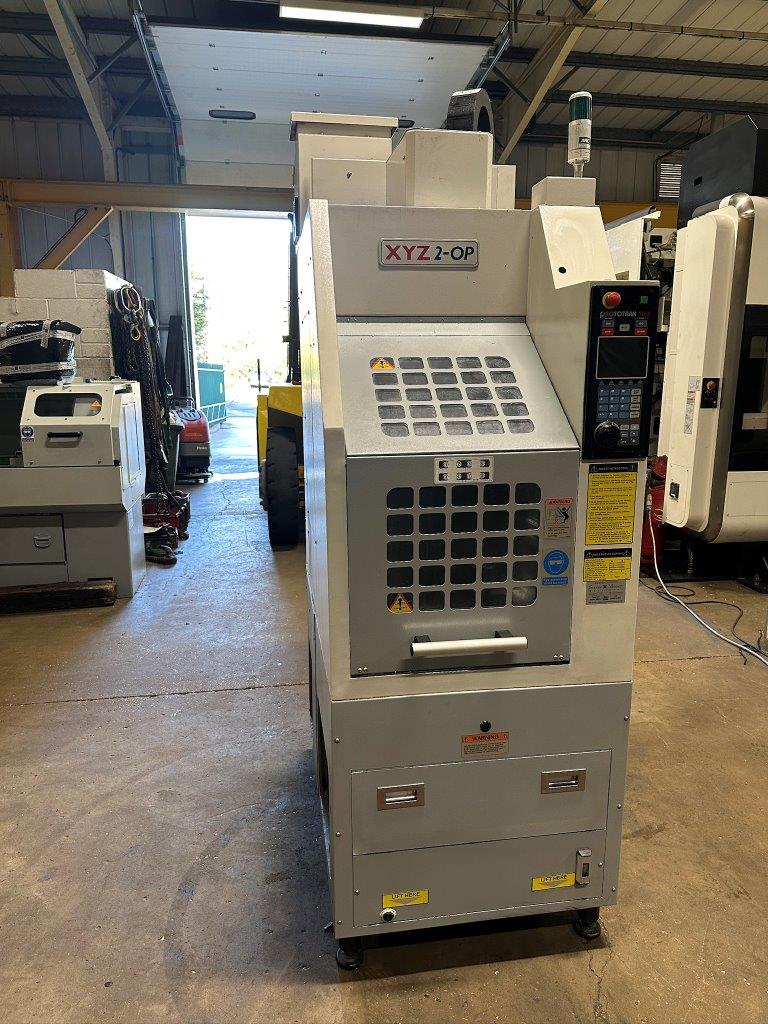 Vertical Machining Centres/Used XYZ ProtoTRAK 2-OP (4713)