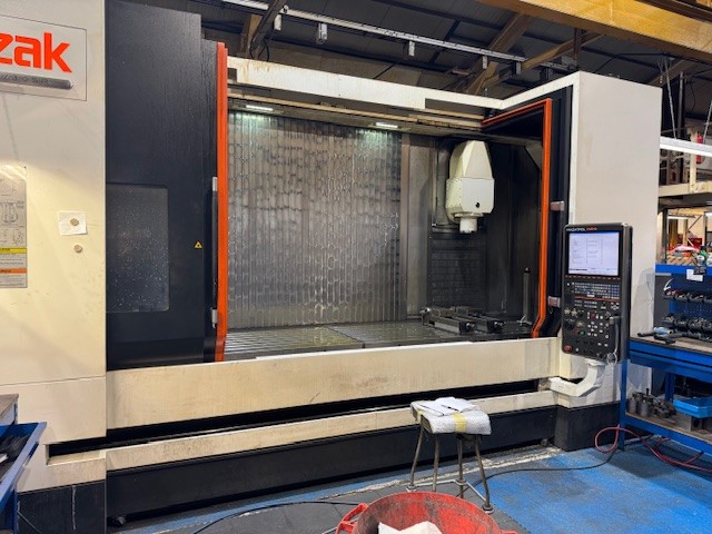 Vertical Machining Centres/Used Mazak VTC800/30SR 5 Axis Vertical Travelling Column (4796)