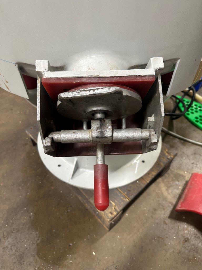 Finishing/Used Sharmac Rumbler (4906)