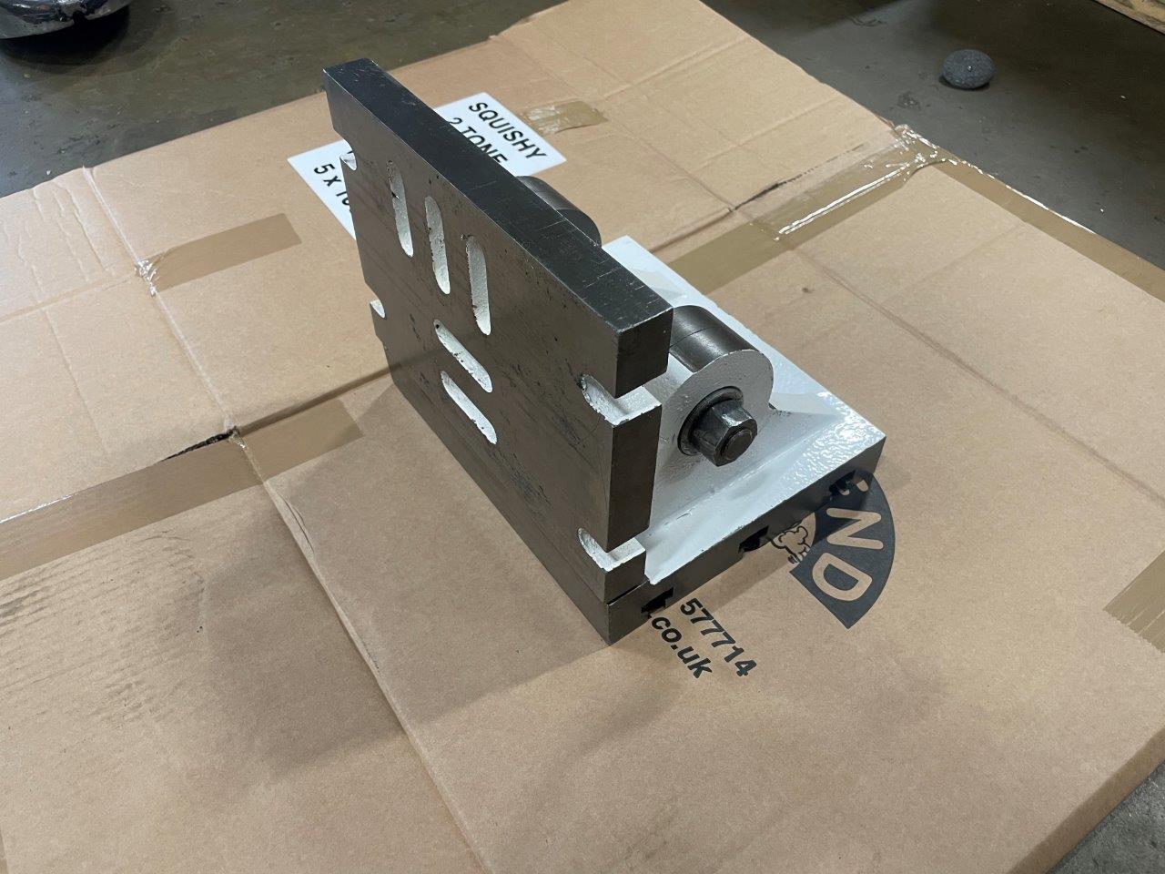 Plates/Swivel Angle Plate (4416)