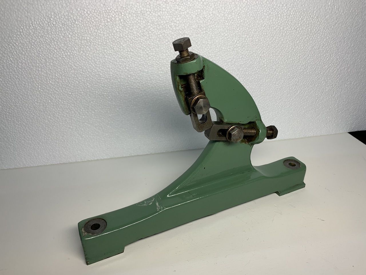 Spares & Accessories/FIXED STEADY WITH 2 JAWS
