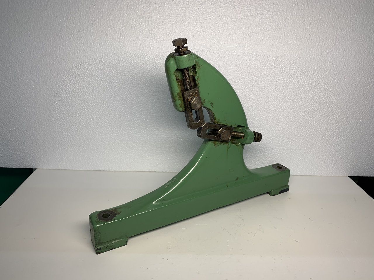 Spares & Accessories/FIXED STEADY WITH 2 JAWS