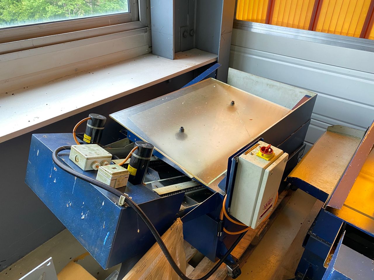 Spares & Accessories/CHIP CONVEYOR TYPE DECO 10