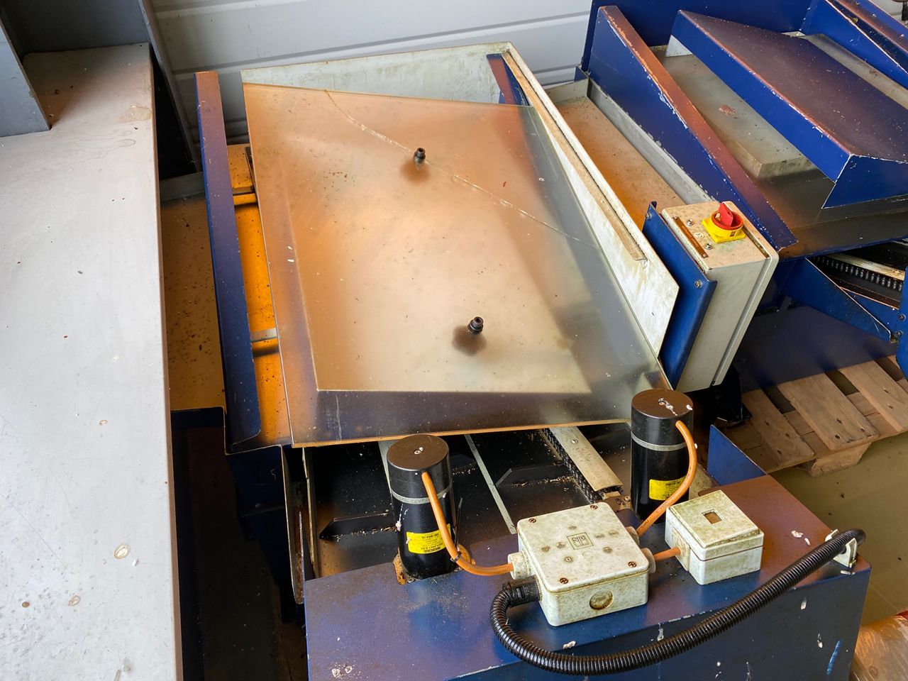 Spares & Accessories/CHIP CONVEYOR TYPE DECO 10