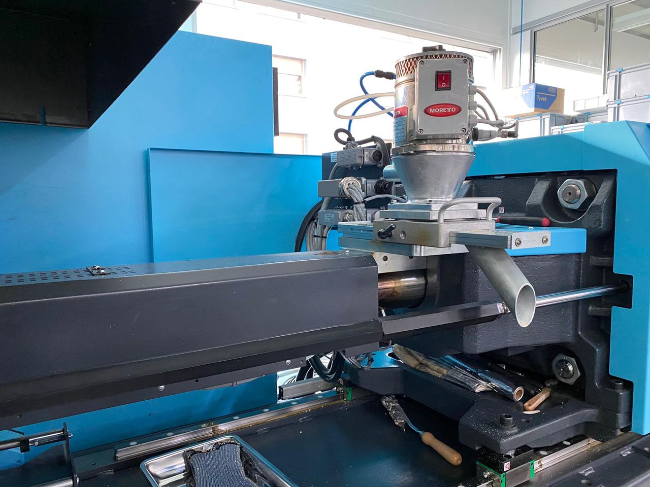 Presses (General)/INJECTION MOLDING SUMITOMO DEMAG IntElect 160/520-680