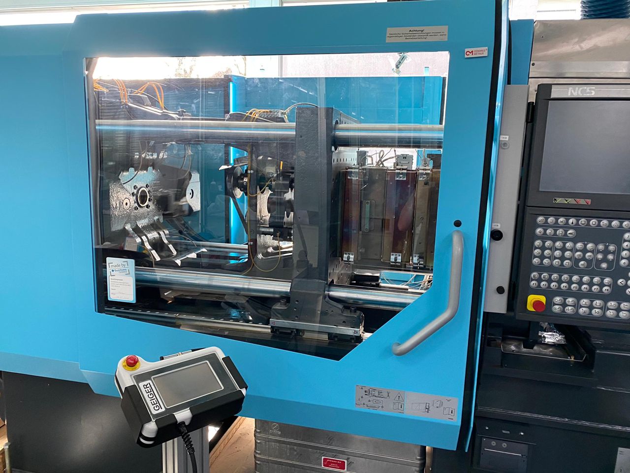 Presses (General)/INJECTION MOLDING SUMITOMO DEMAG IntElect 160/520-680