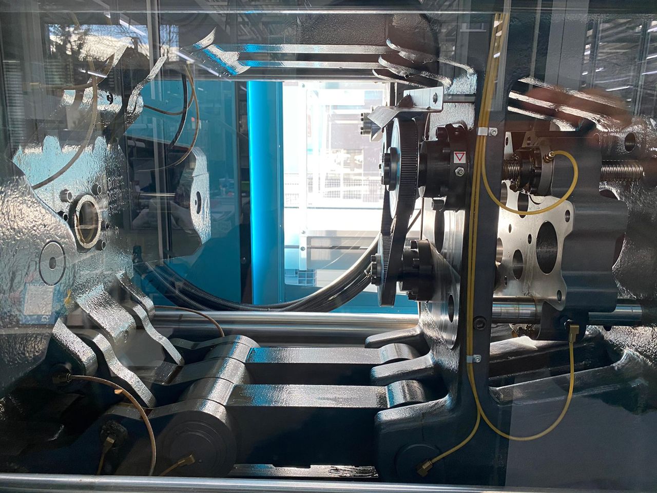 Presses (General)/INJECTION MOLDING SUMITOMO DEMAG IntElect 160/520-680