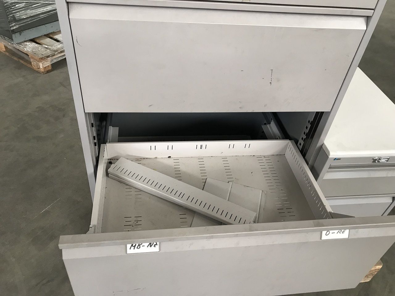 Spares & Accessories/METAL TOOL CUPBOARD WITH 4 DRAWERS