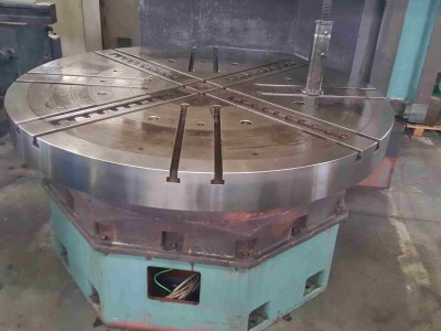 Vertical Borers/TOS SKIQ 20 CNC VERTICAL BORER