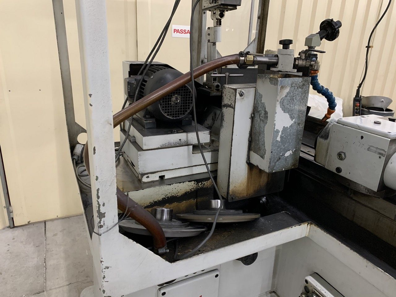 Cylindrical Grinders/TSCHUDIN HTG-410 CYLINDRICAL GRINDING MACHINE