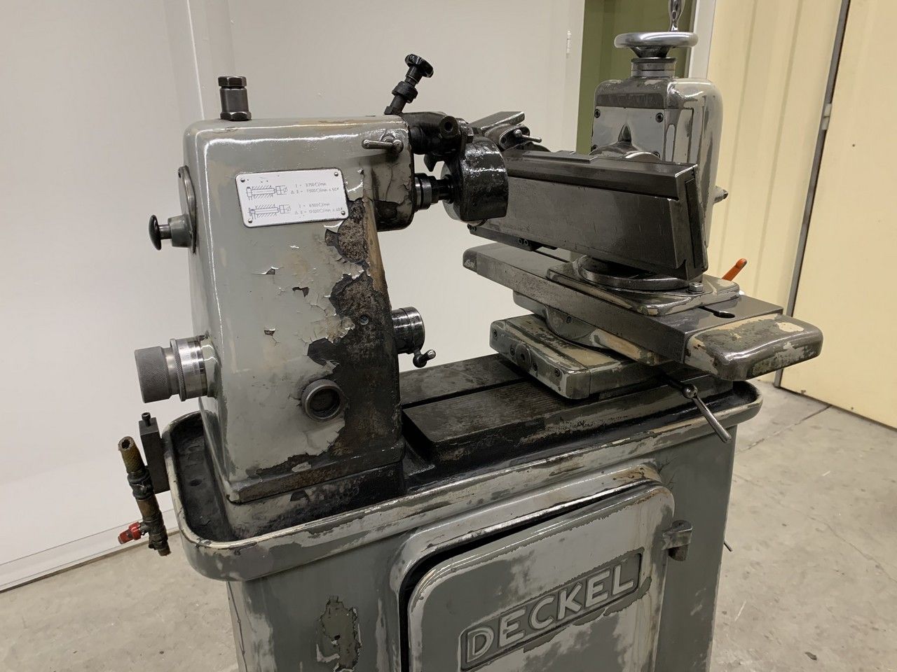 Grinding/GRINDING MACHINE DECKEL TYPE S-1