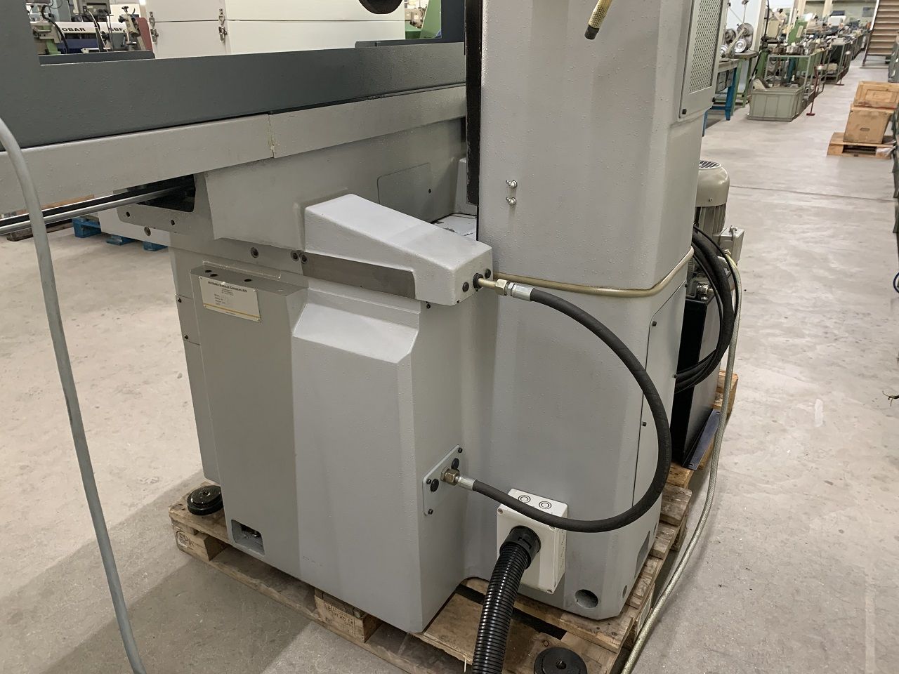 Surface Grinders/SURFACE GRINDING MACHINE JAKOBSEN TYPE SJ-824