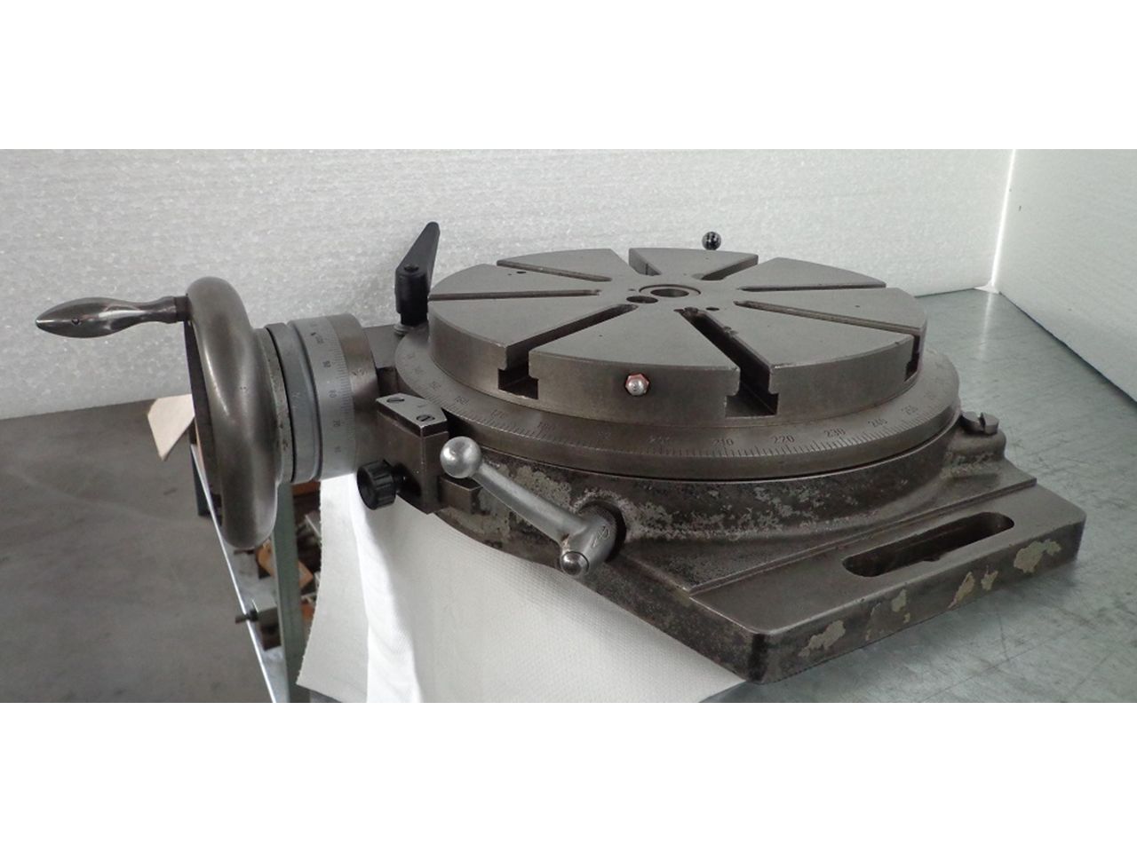 Spares & Accessories/ROTARY TABLE 250